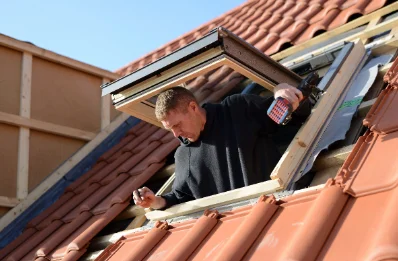 Pose de fenêtres de toit Velux à Leigneux